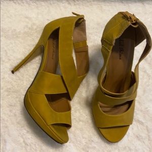 Michael Antonio heels